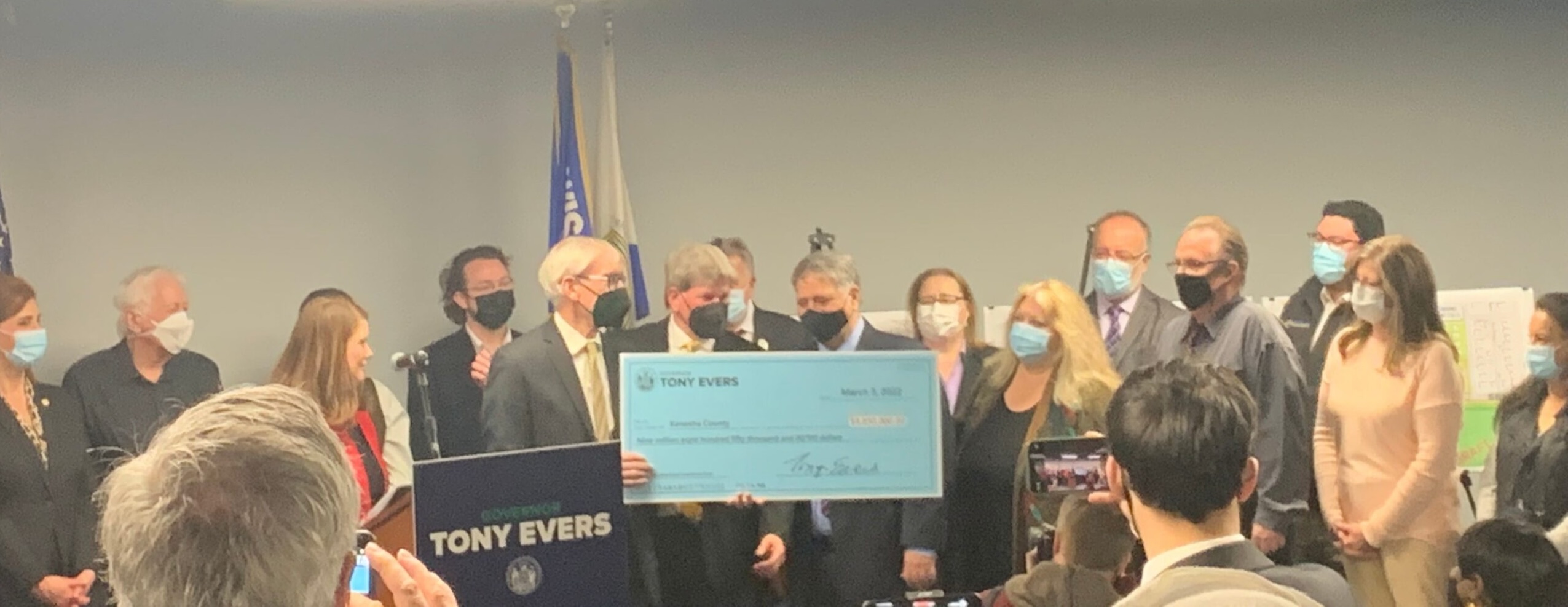 Tony Evers delivers donation to KHDS (scaled).